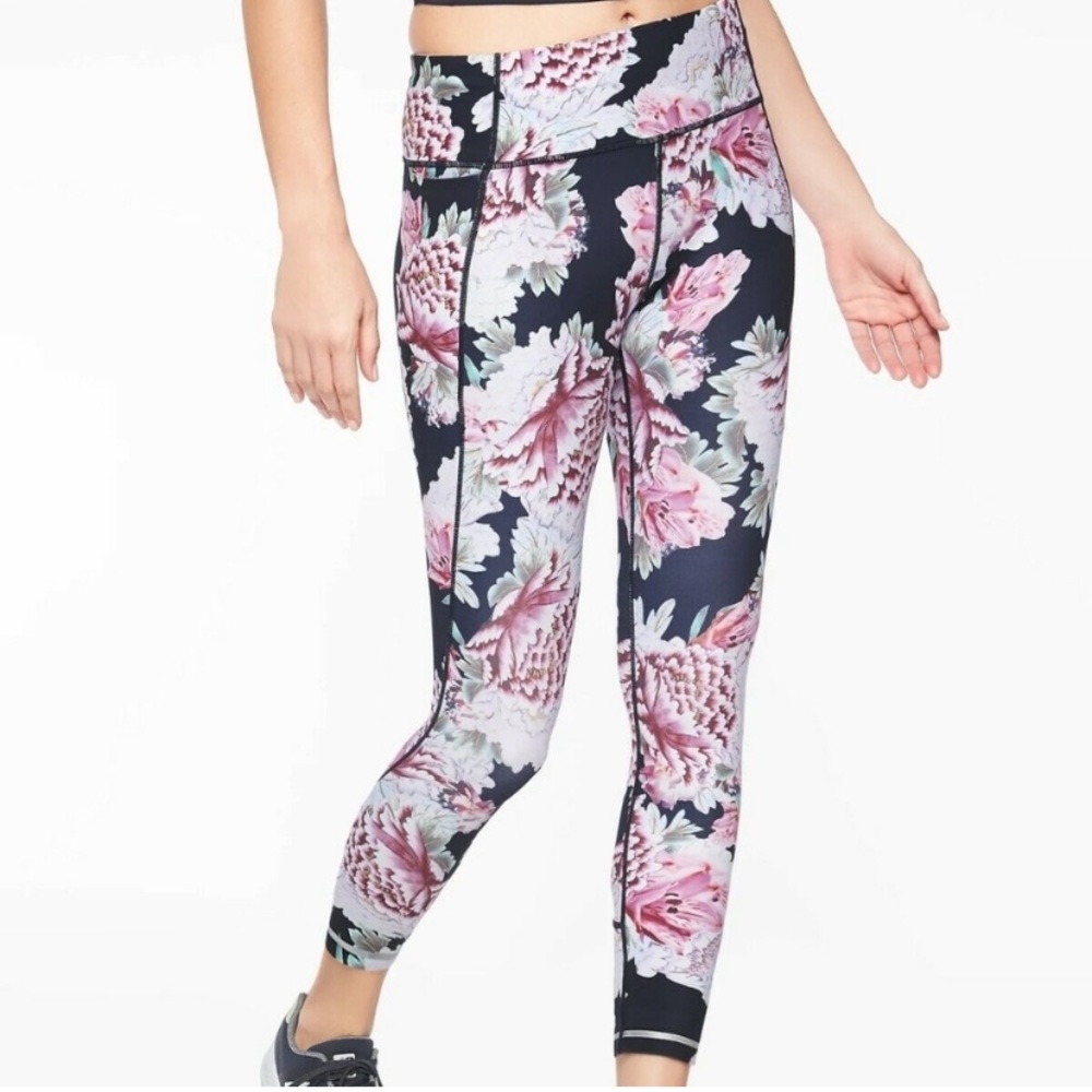 Athleta Floral cropped leggings Navy & Pink size medium